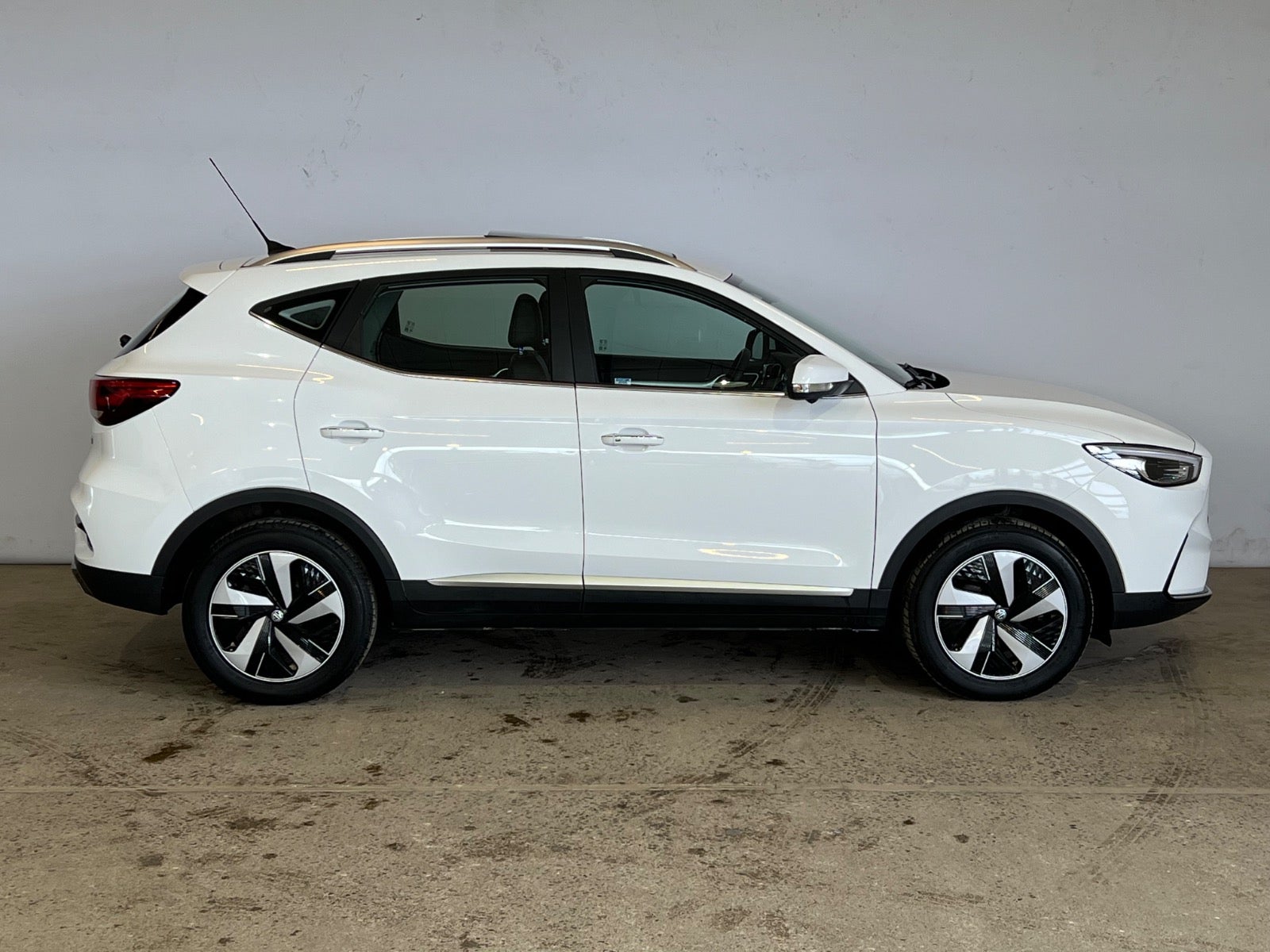 MG ZS Luxury