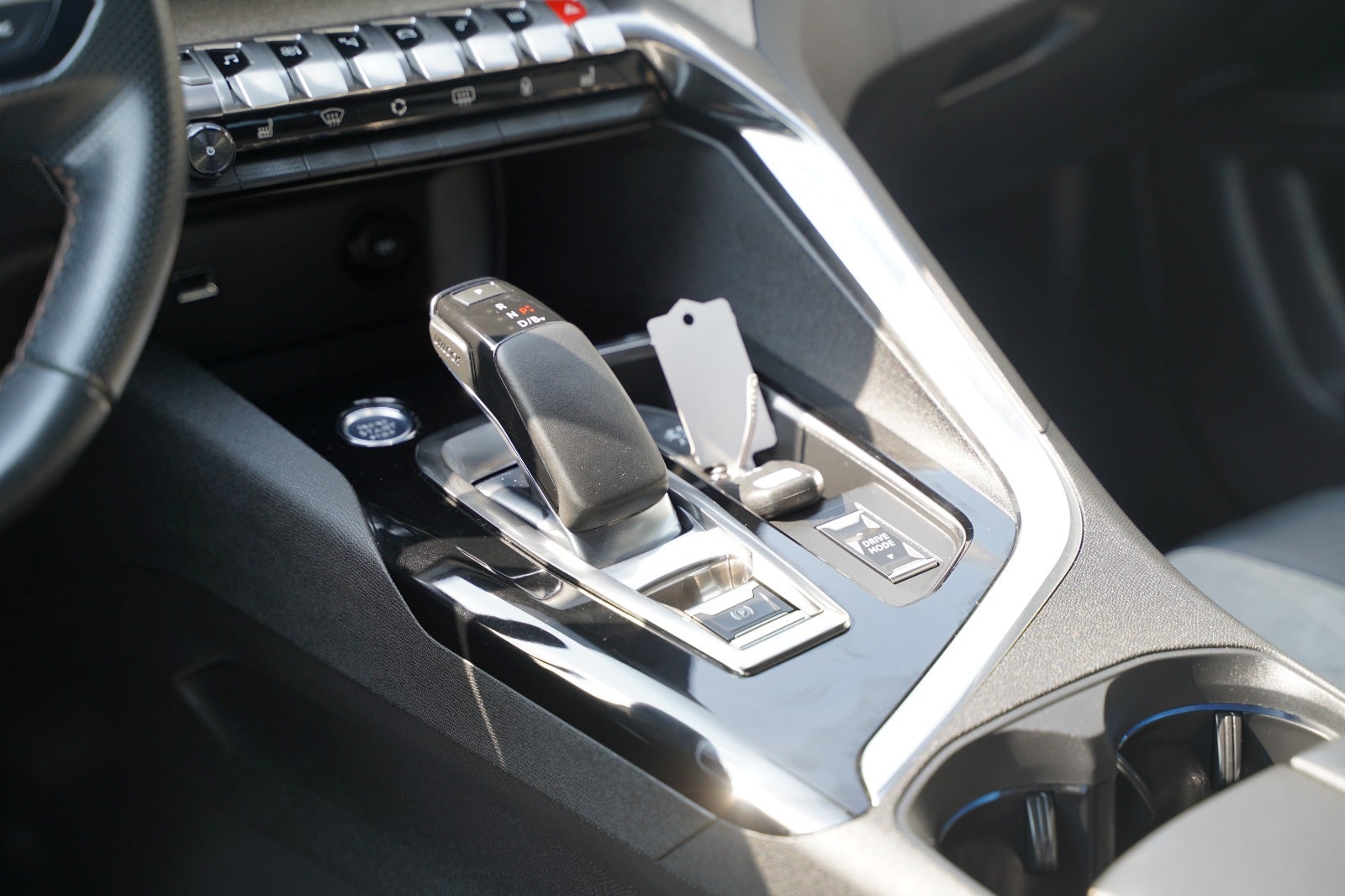 Billede af Peugeot 3008 1,6 Hybrid GT EAT8