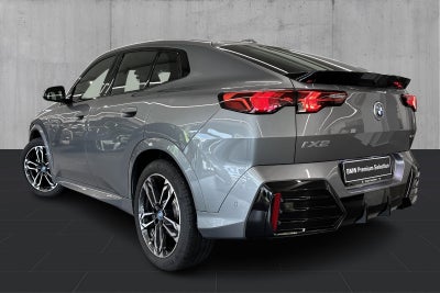 BMW iX2 eDrive20 M-Sport - 2