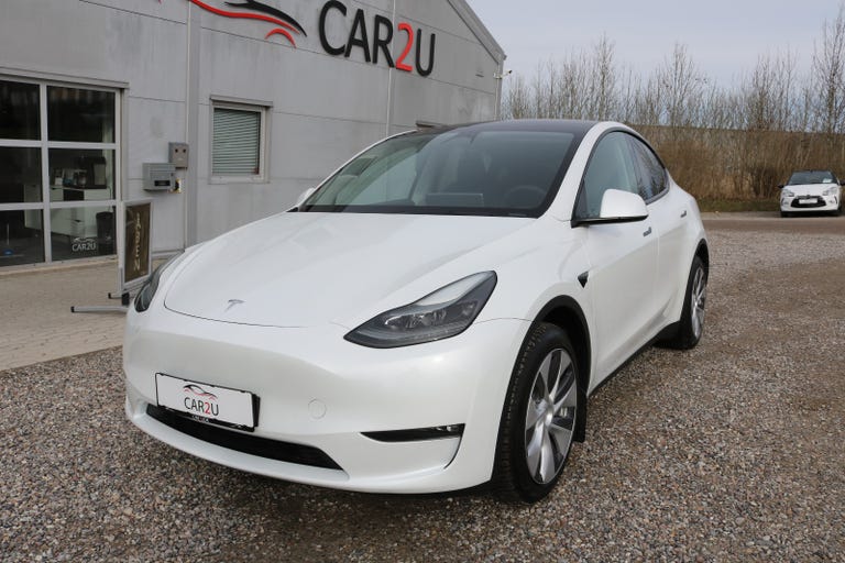 Tesla Model Y Long Range AWD