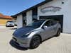 Tesla Model Y Long Range AWD thumbnail