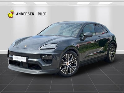 Porsche Macan   5d