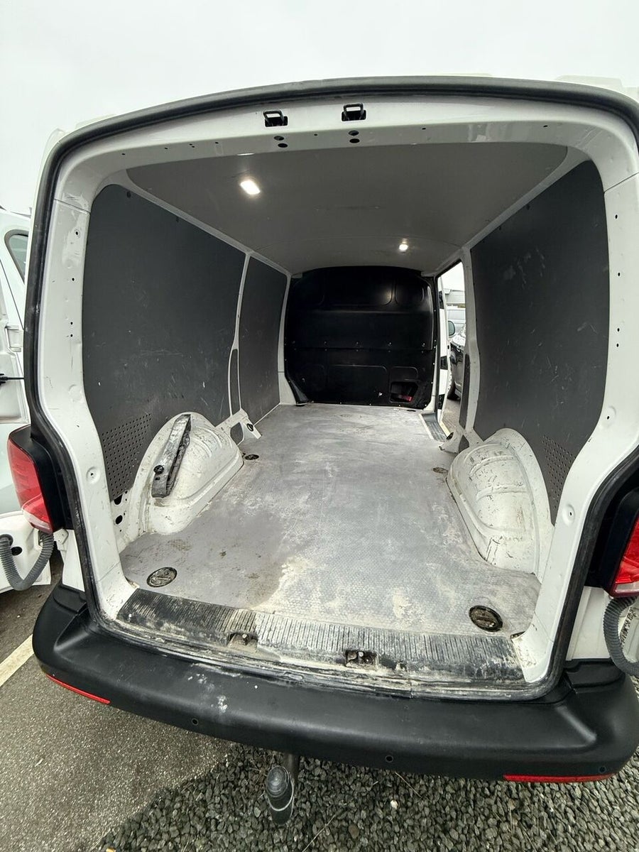 VW Transporter TDi 110 Kassevogn lang billede 14