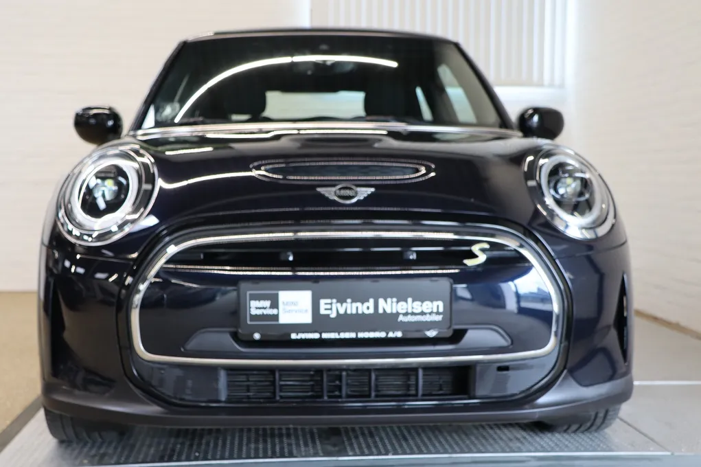 MINI Cooper SE Camden Edition