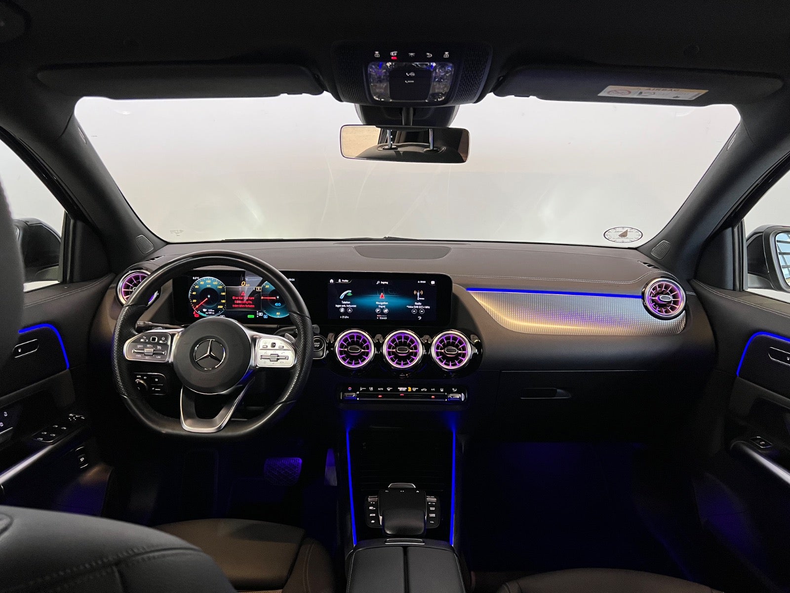 Mercedes EQA250 Electric Art