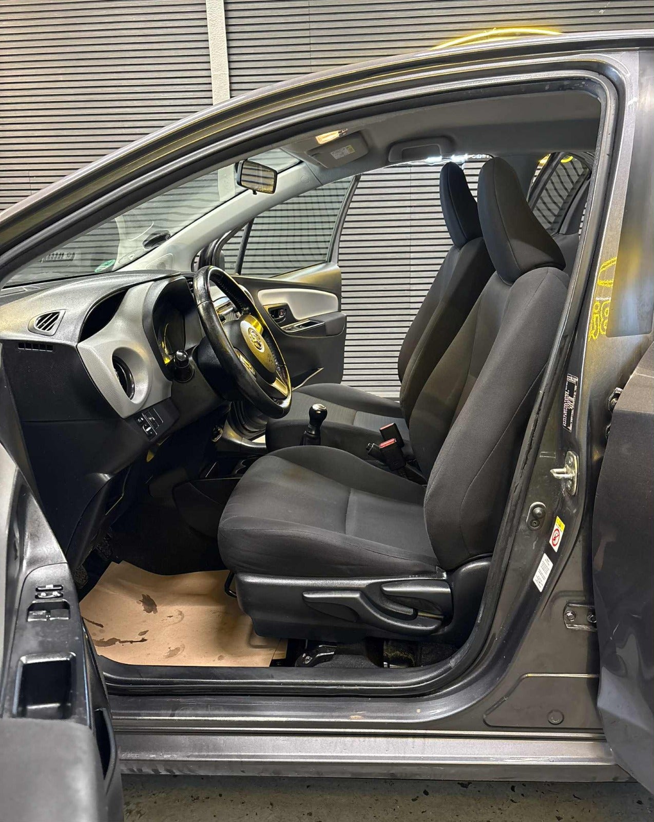 Billede af Toyota Yaris 1,0 VVT-i T1