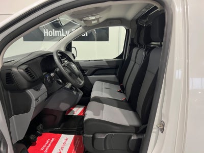 Toyota ProAce D 95 Medium Base
