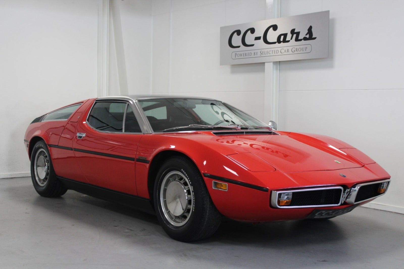 Maserati Bora 4,9
