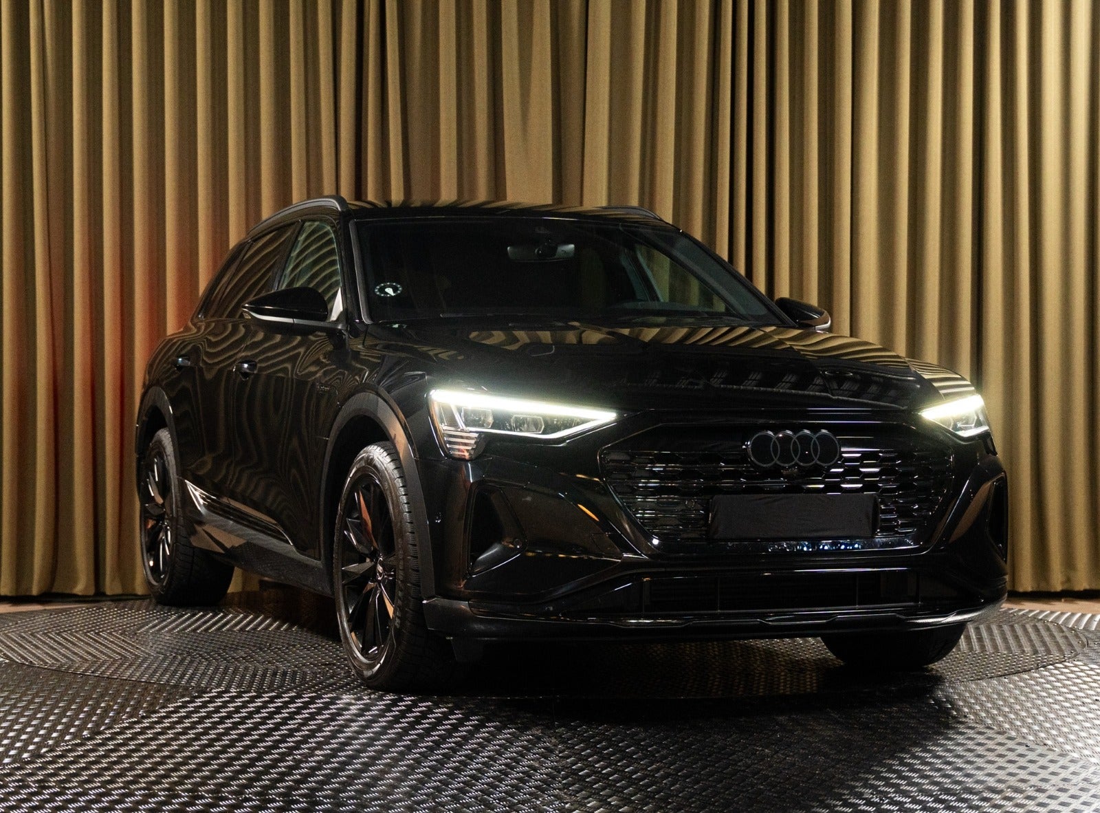 Billede af Audi Q8 e-tron 55 Prestige quattro
