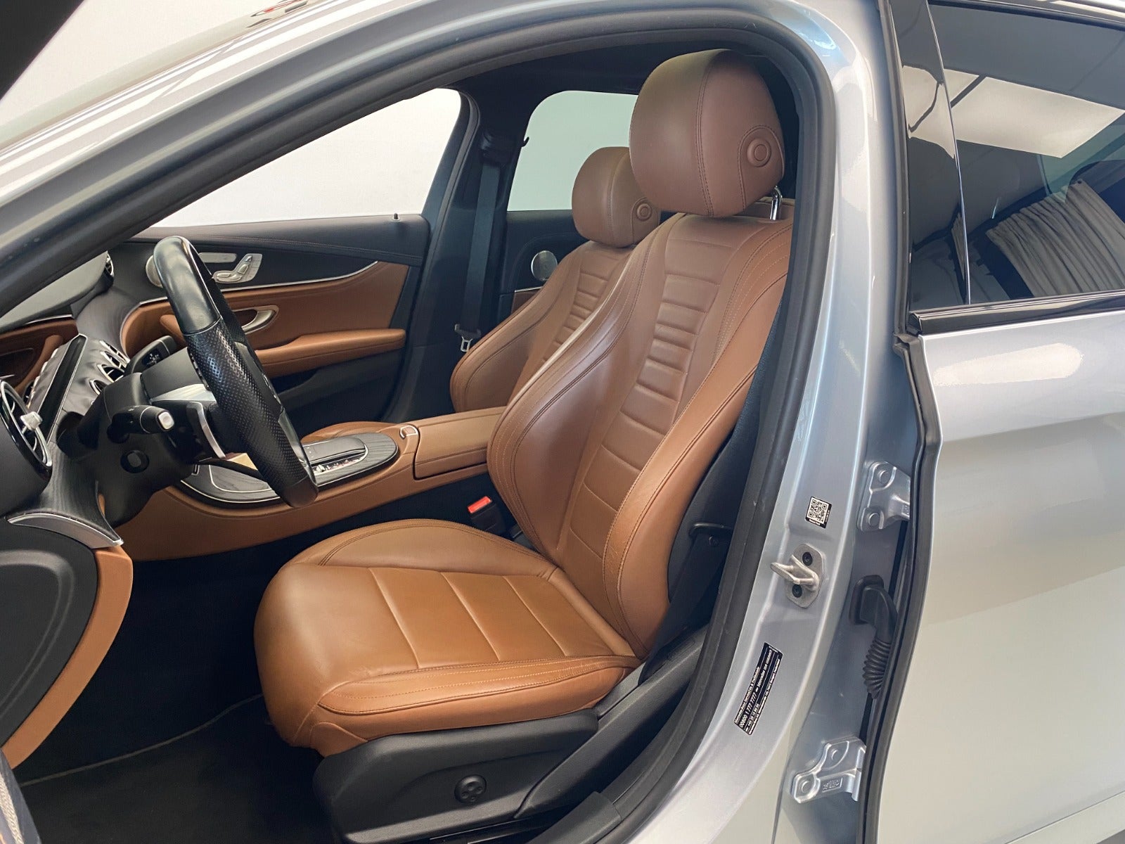 Billede af Mercedes E300 de 2,0 Advantage AMG stc. aut.