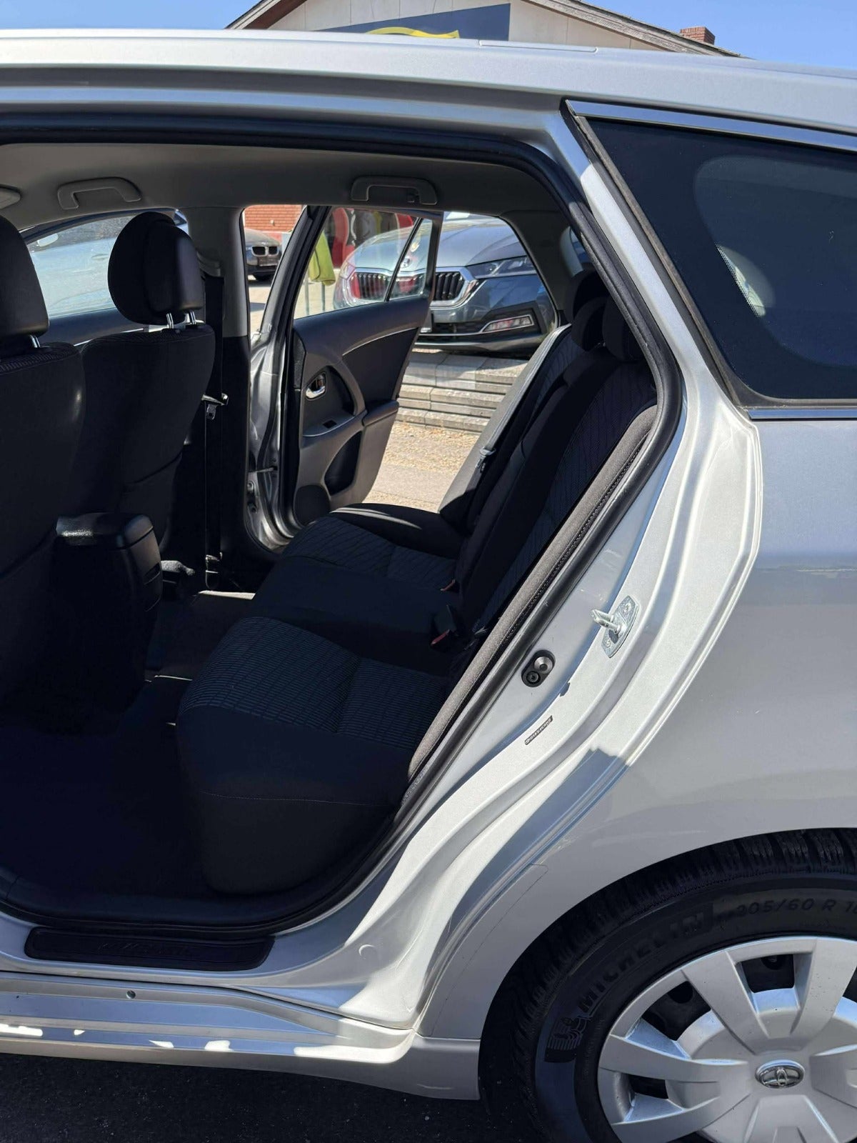 Billede af Toyota Avensis 2,0 D-4D T2 stc.