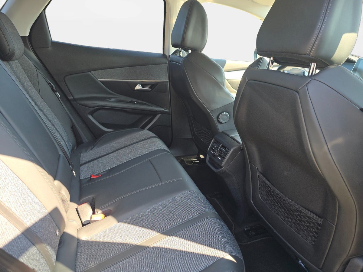 Billede af Peugeot 3008 1,6 Hybrid Allure Limited EAT8