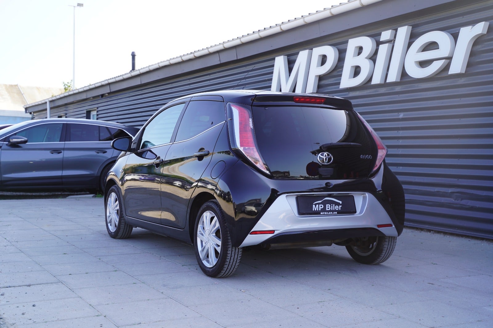Billede af Toyota Aygo 1,0 VVT-i x-black