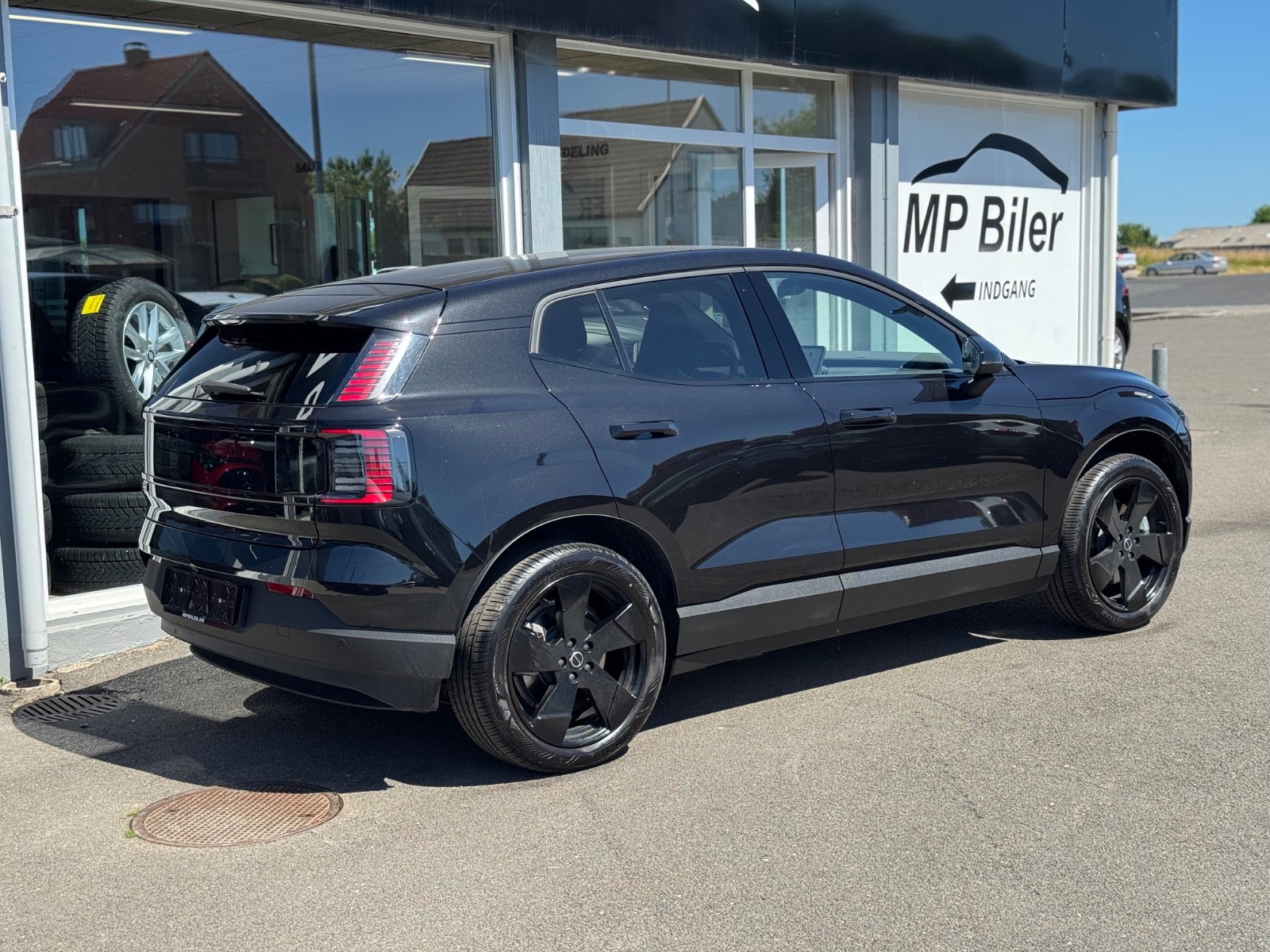 Billede af Volvo EX30  Extended Range Black Edition