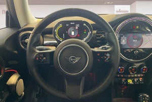 MINI Cooper SE Classic Trim