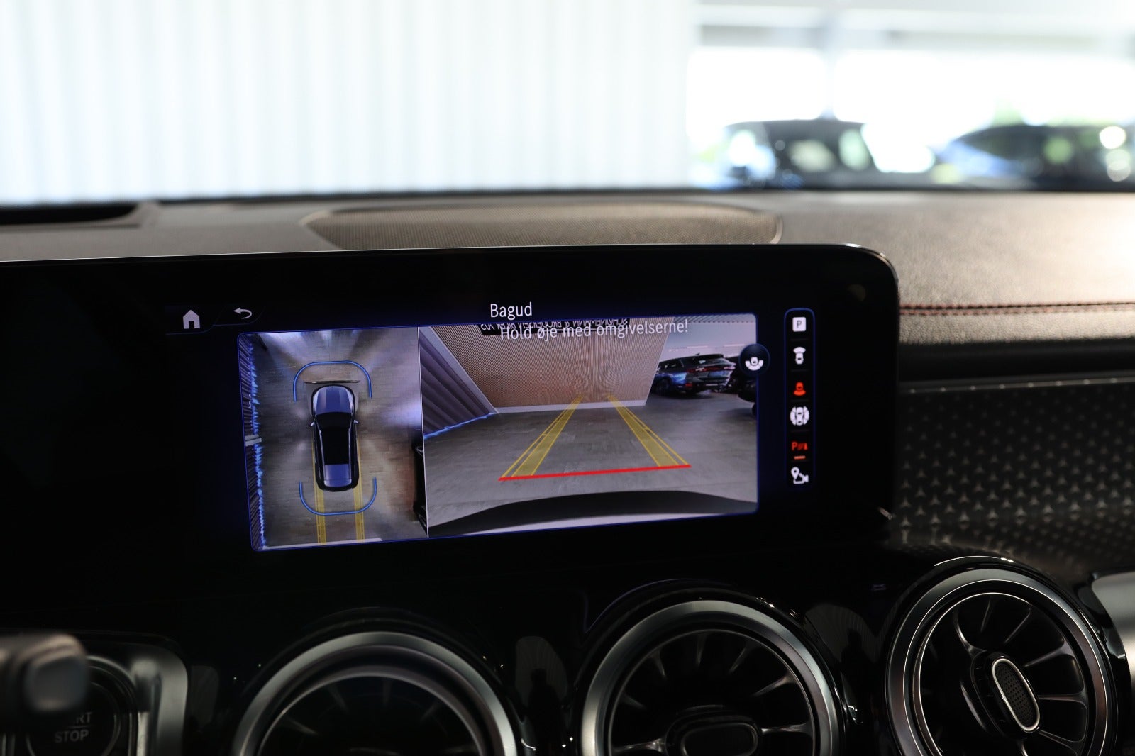 Billede af Mercedes EQB300  AMG Premium 4Matic