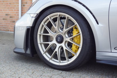 Porsche 911 GT2 RS Coupé PDK