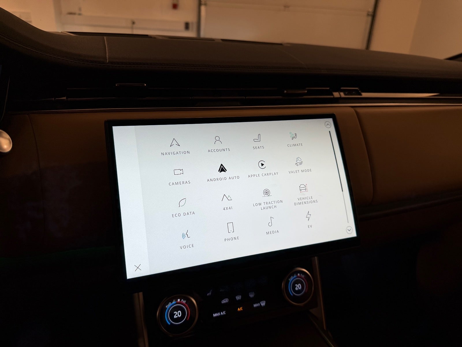 Land Rover – Range Rover