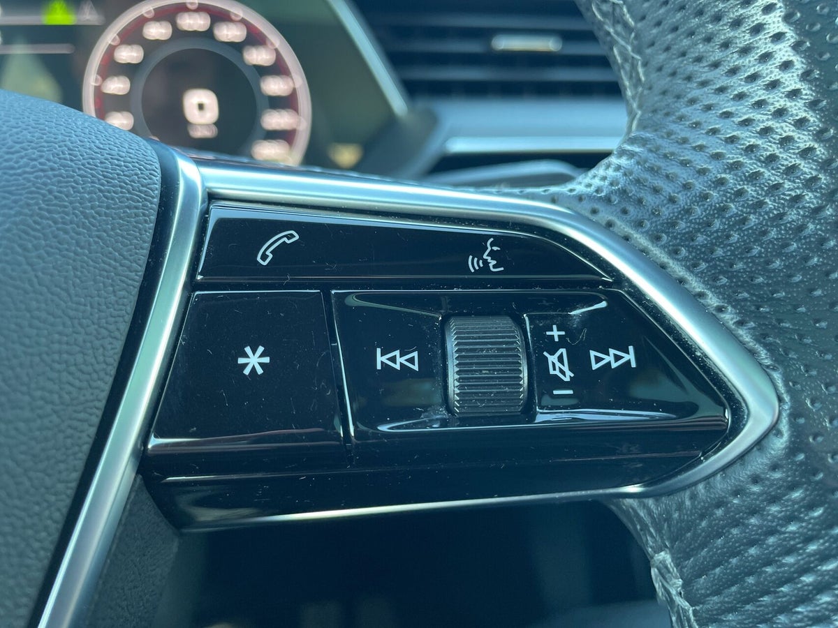 Audi e-tron Black Edition S-line quattro billede 18