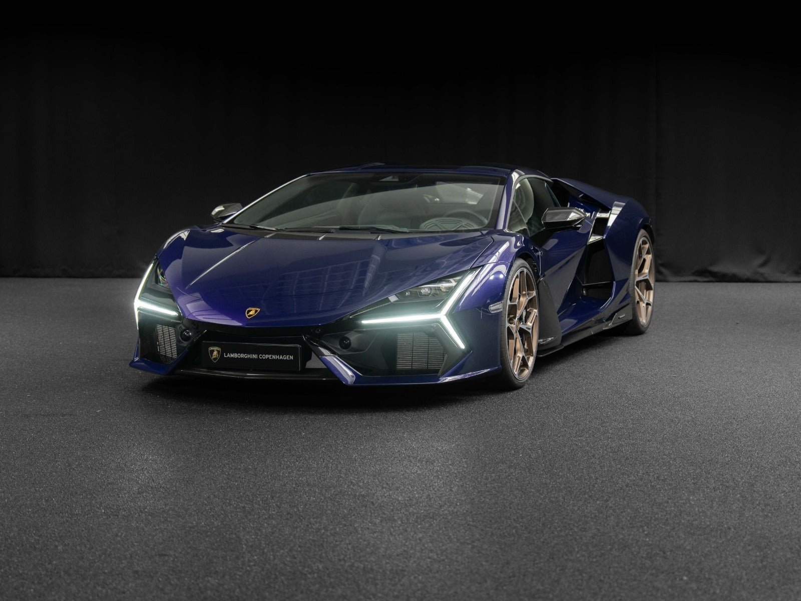 Gallery image 1 of 13