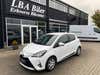 Toyota Yaris Hybrid H1 e-CVT Van