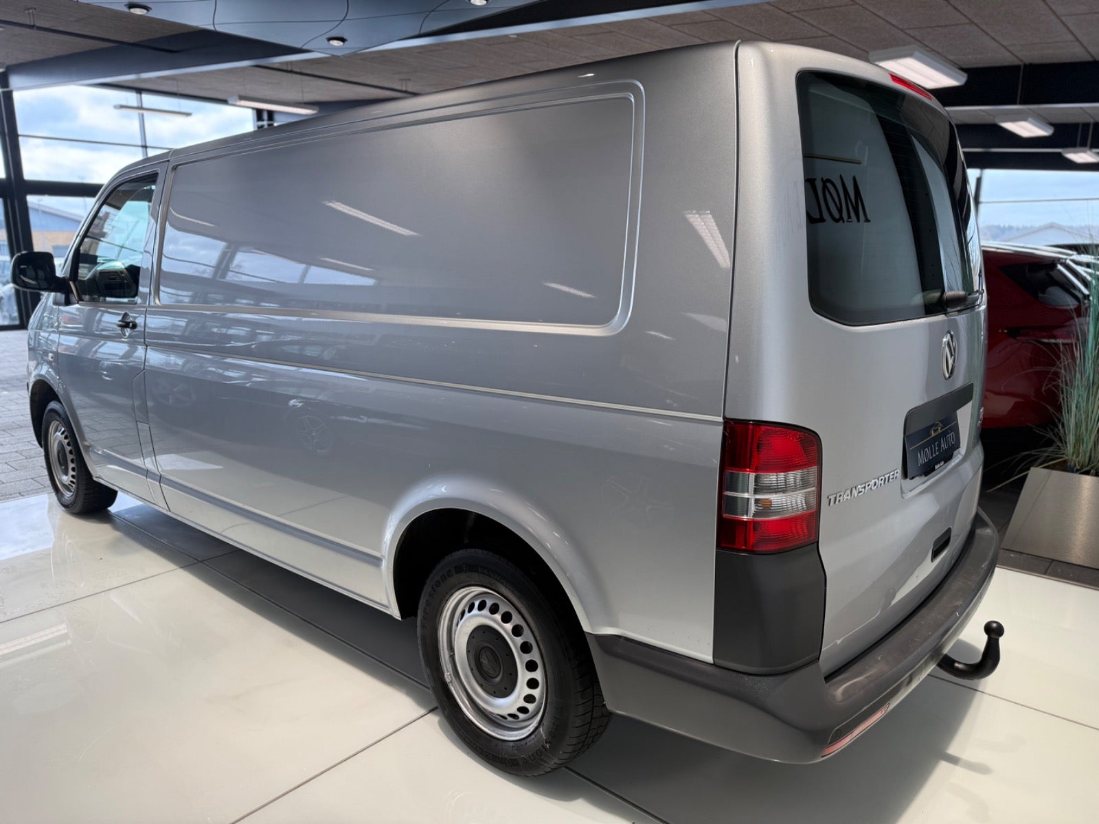 Billede af VW Transporter 2,0 TDi 140 Kassevogn lang