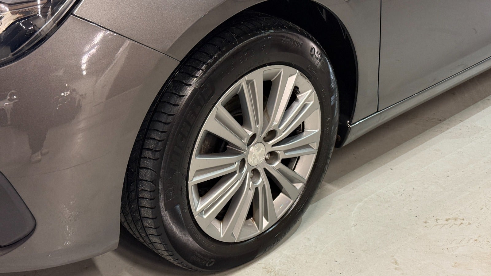 Billede af Peugeot 308 1,2 e-THP 130 Allure Sky