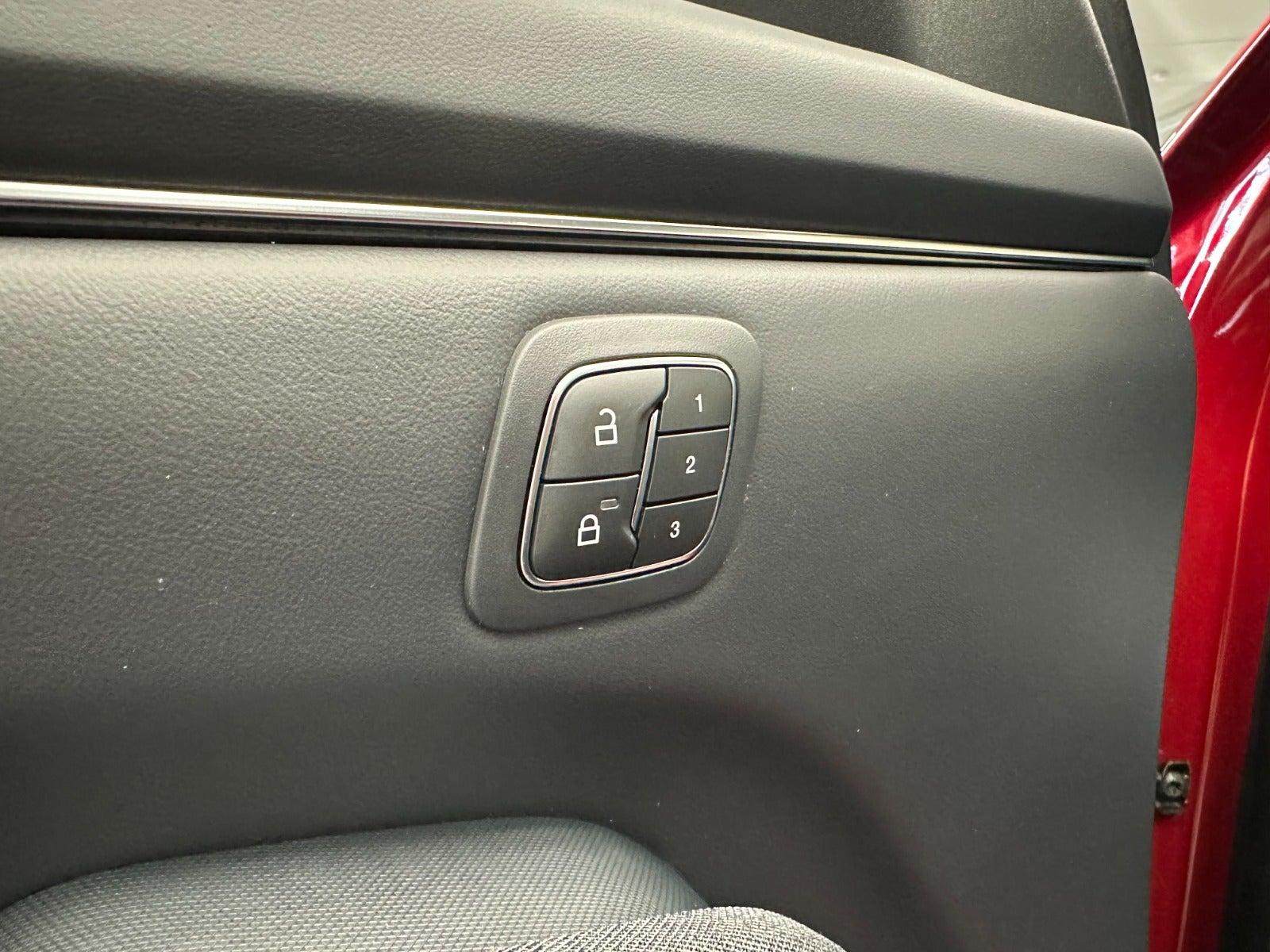 Billede af Ford Mustang Mach-E 75 Premium Standard Range