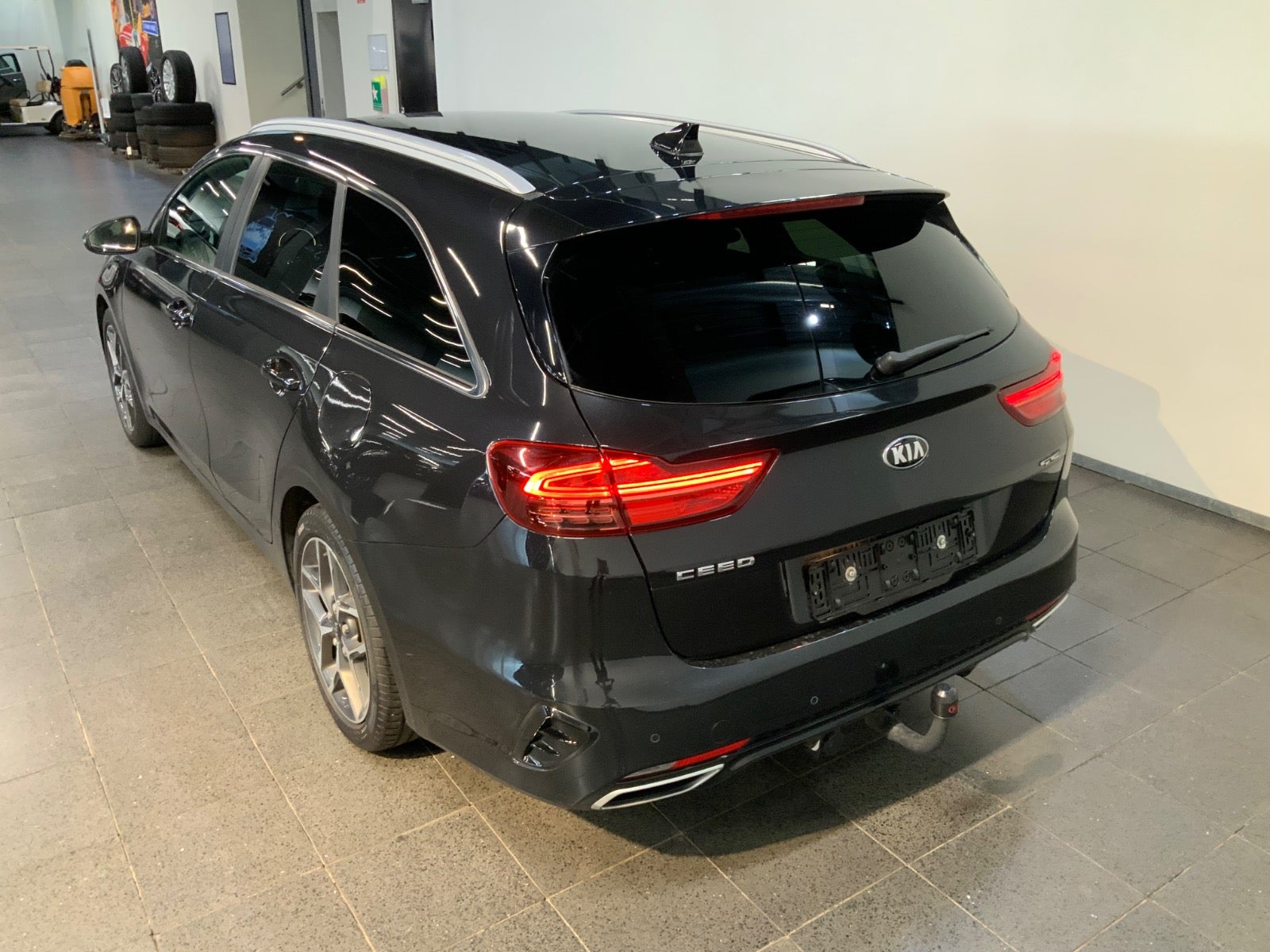 Kia Ceed (4/8)