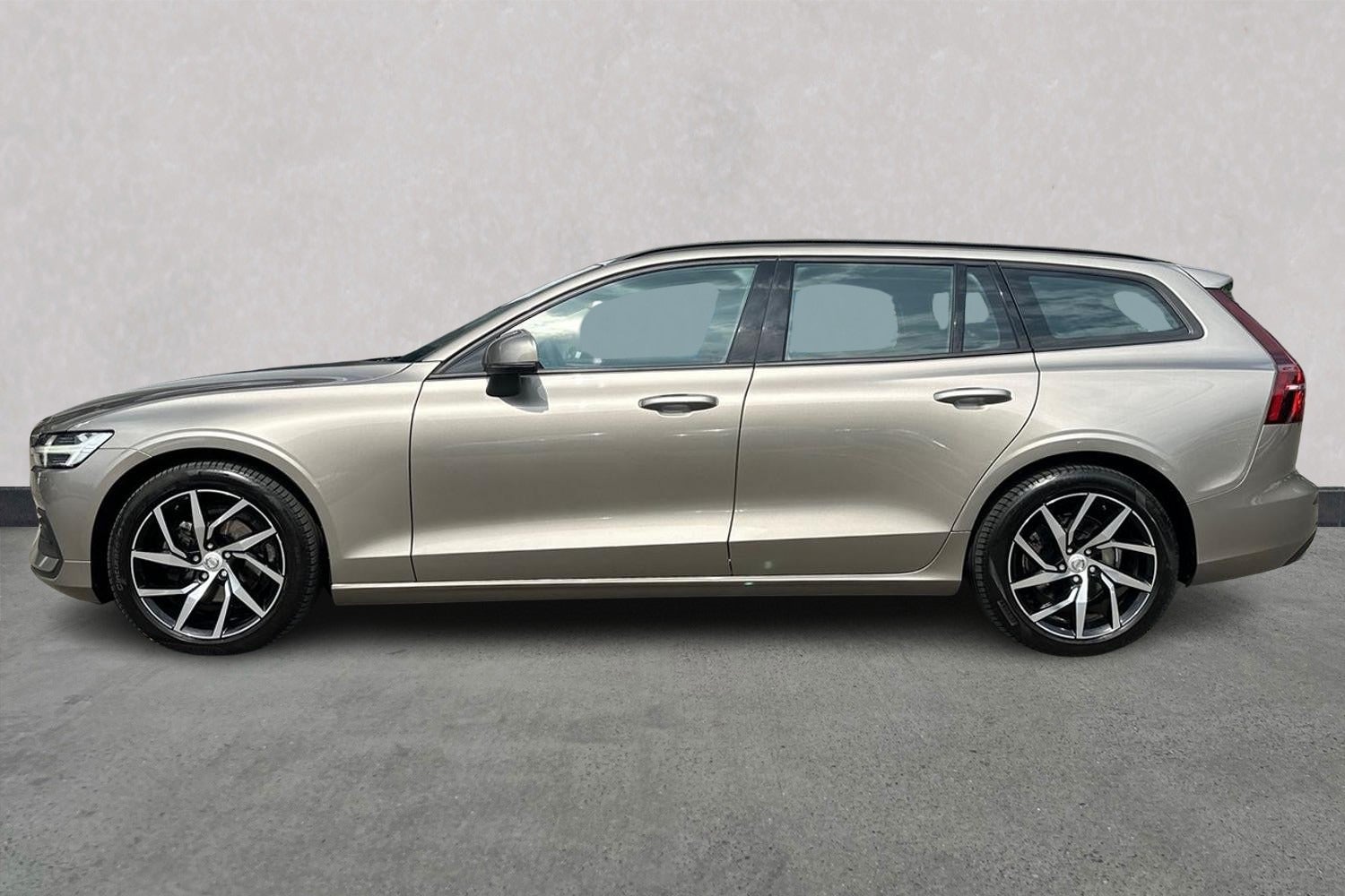 Billede af Volvo V60 2,0 D4 190 Momentum aut.