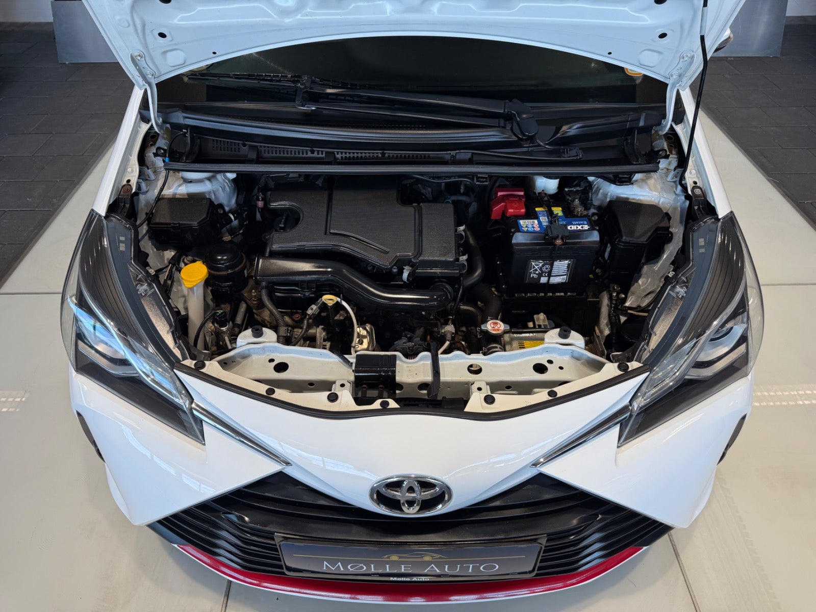 Billede af Toyota Yaris 1,0 VVT-i T1