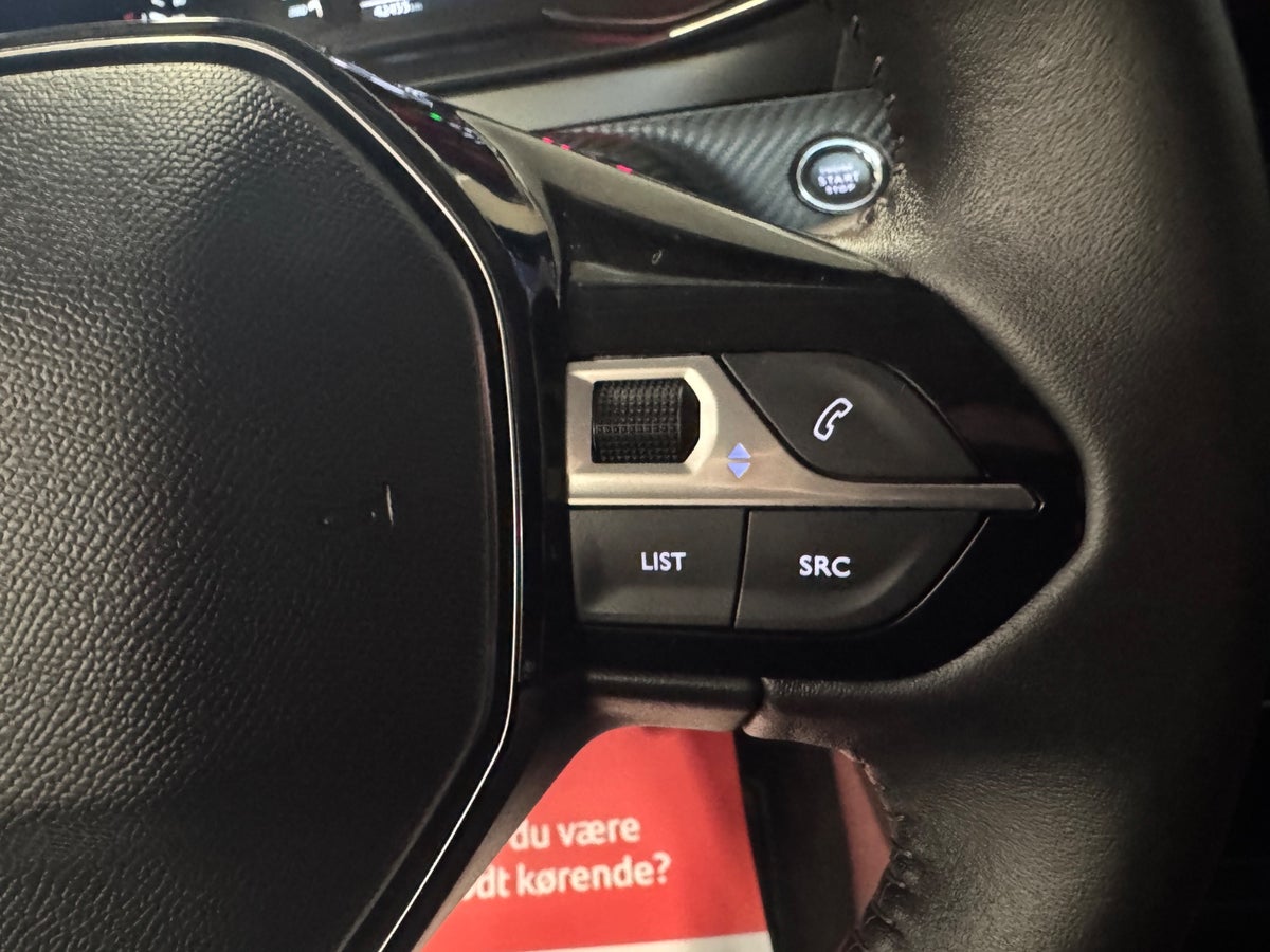 Peugeot 208 PureTech 100 Allure