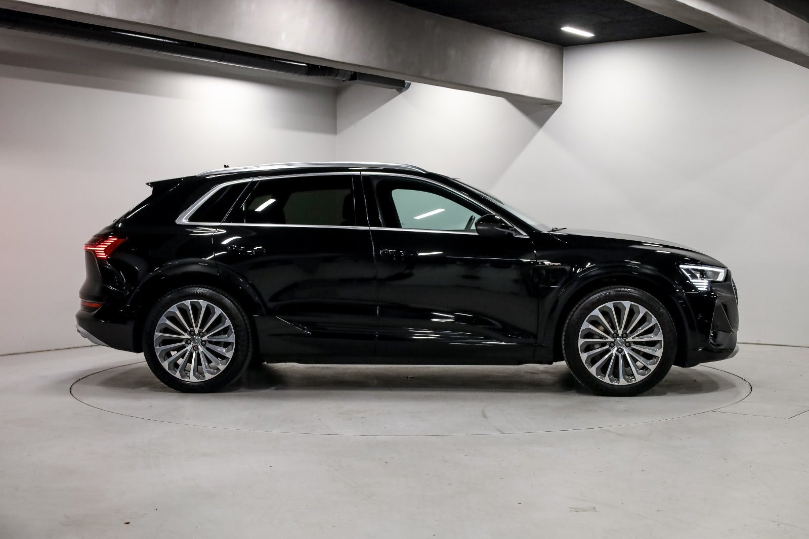 Audi e-tron 55 S-line quattro