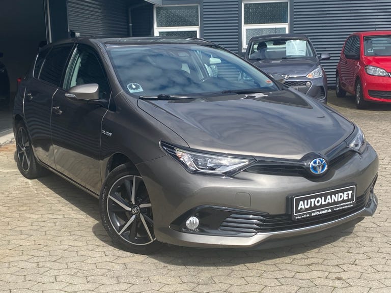 Toyota Auris Hybrid H2 Selected CVT