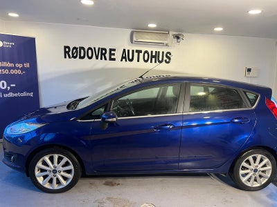 Ford Fiesta 1,0 SCTi 125 Titanium Benzin modelår 2015 km 166750 Blåmetal træk nysynet ABS airbag sta