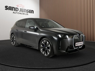 BMW iX xDrive45 M-Sport