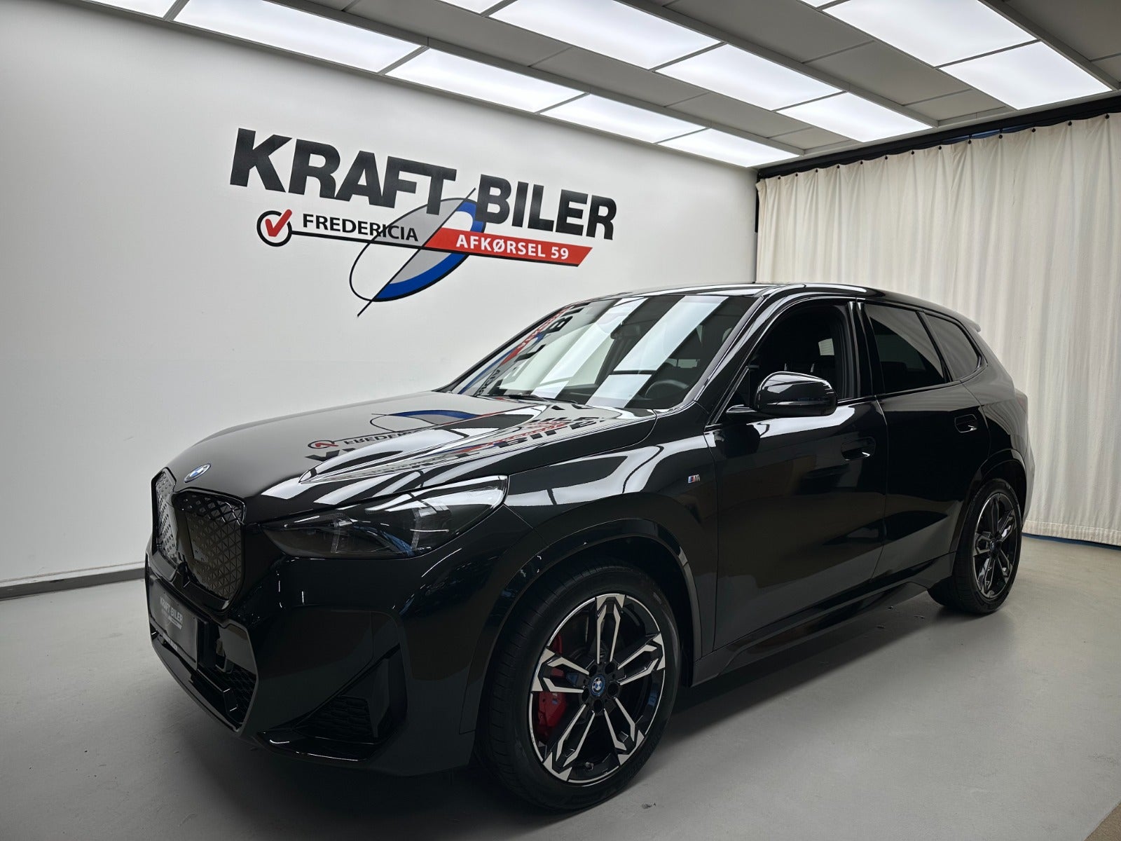 Billede af BMW iX1  eDrive20 Fully Charged M-Sport