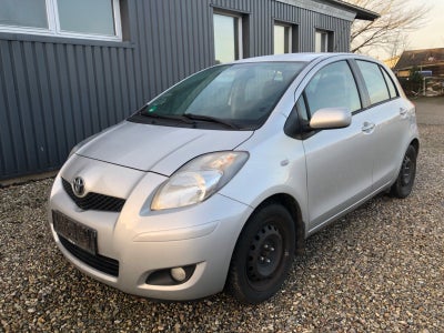 Toyota Yaris 1,3 Sol 5d