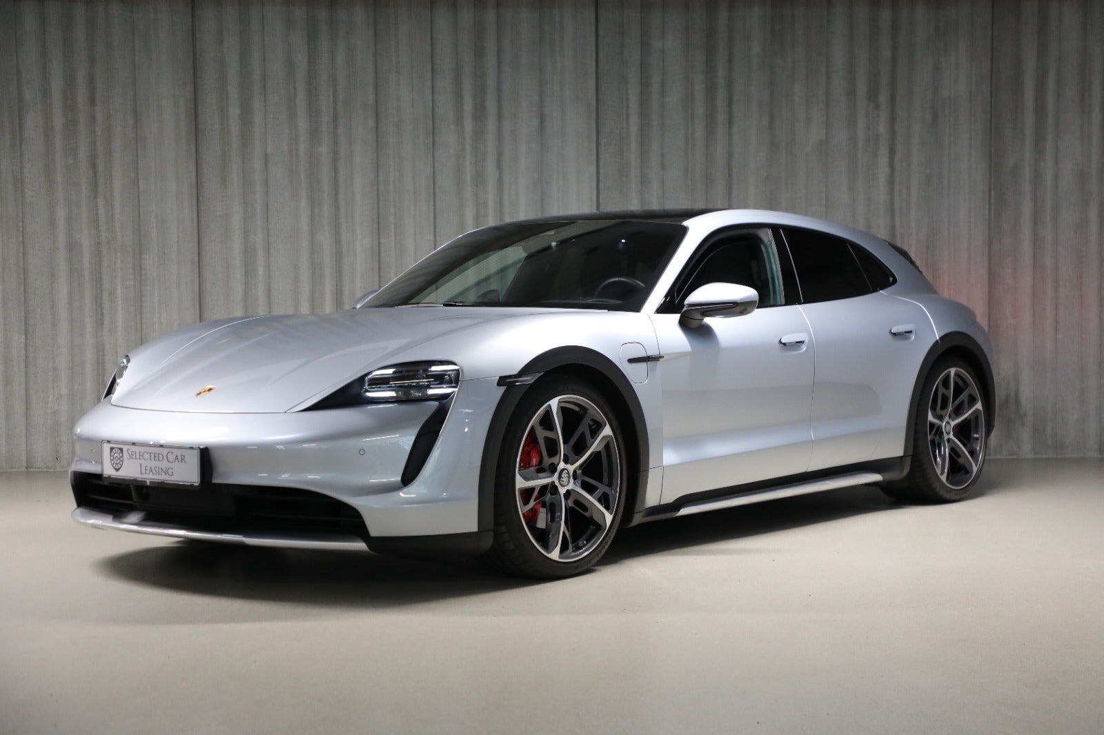 Porsche Taycan 4S Performance+ Cross Turismo