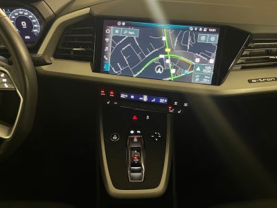 Audi Q4 e-tron Advanced Van