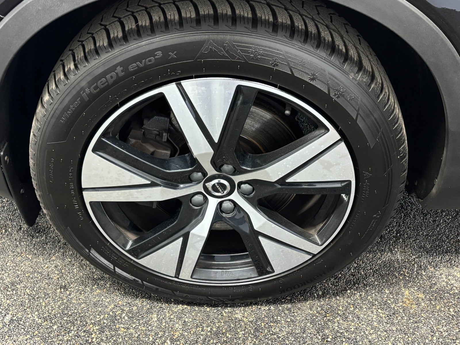 Billede af Volvo XC40 1,5 T4 ReCharge R-Design aut.