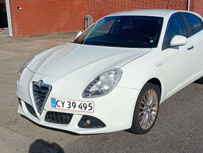Alfa Romeo Giulietta 2,0 JTD 170 Distinctive 5d