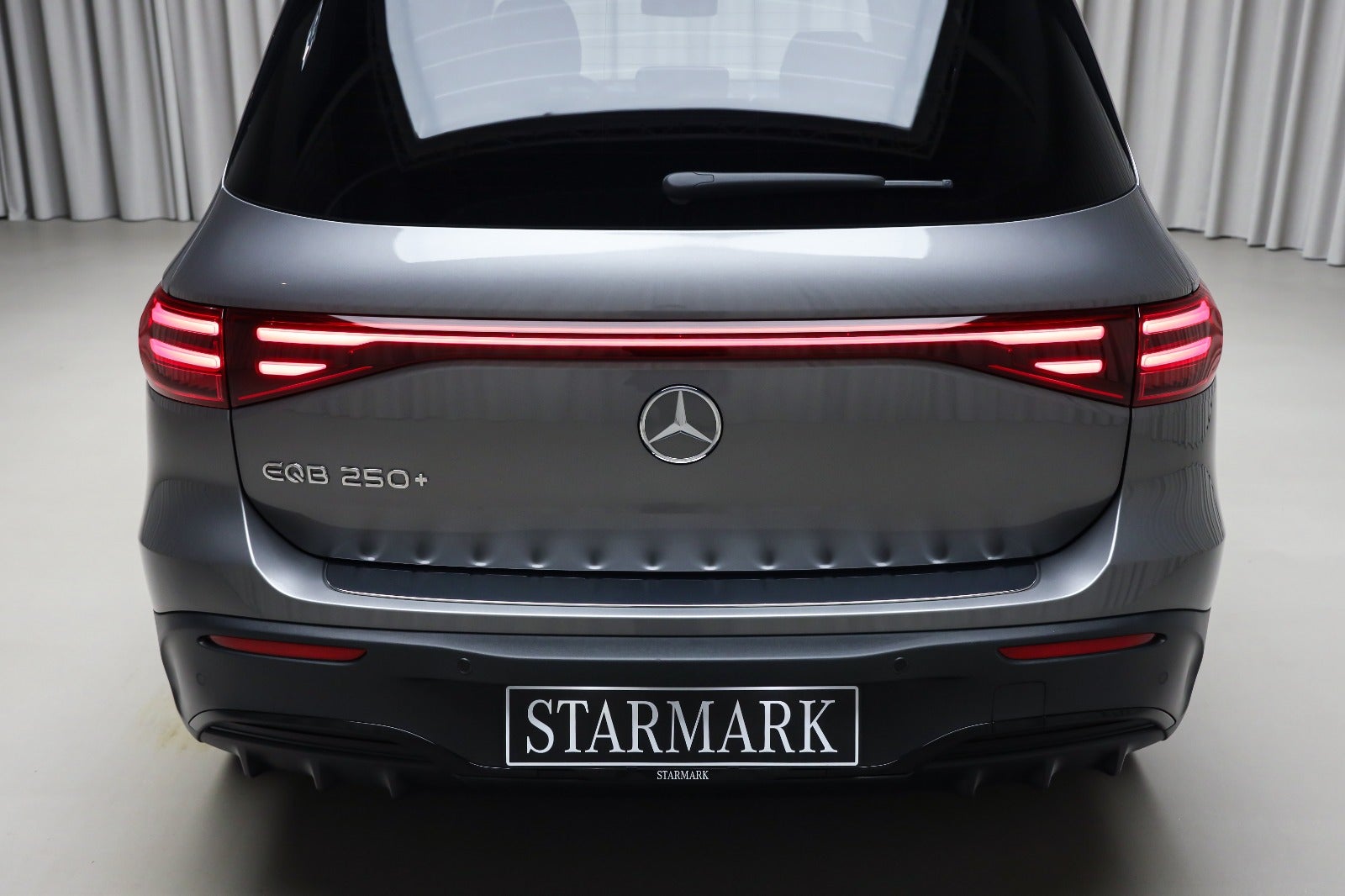 Mercedes-Benz EQB 250+
