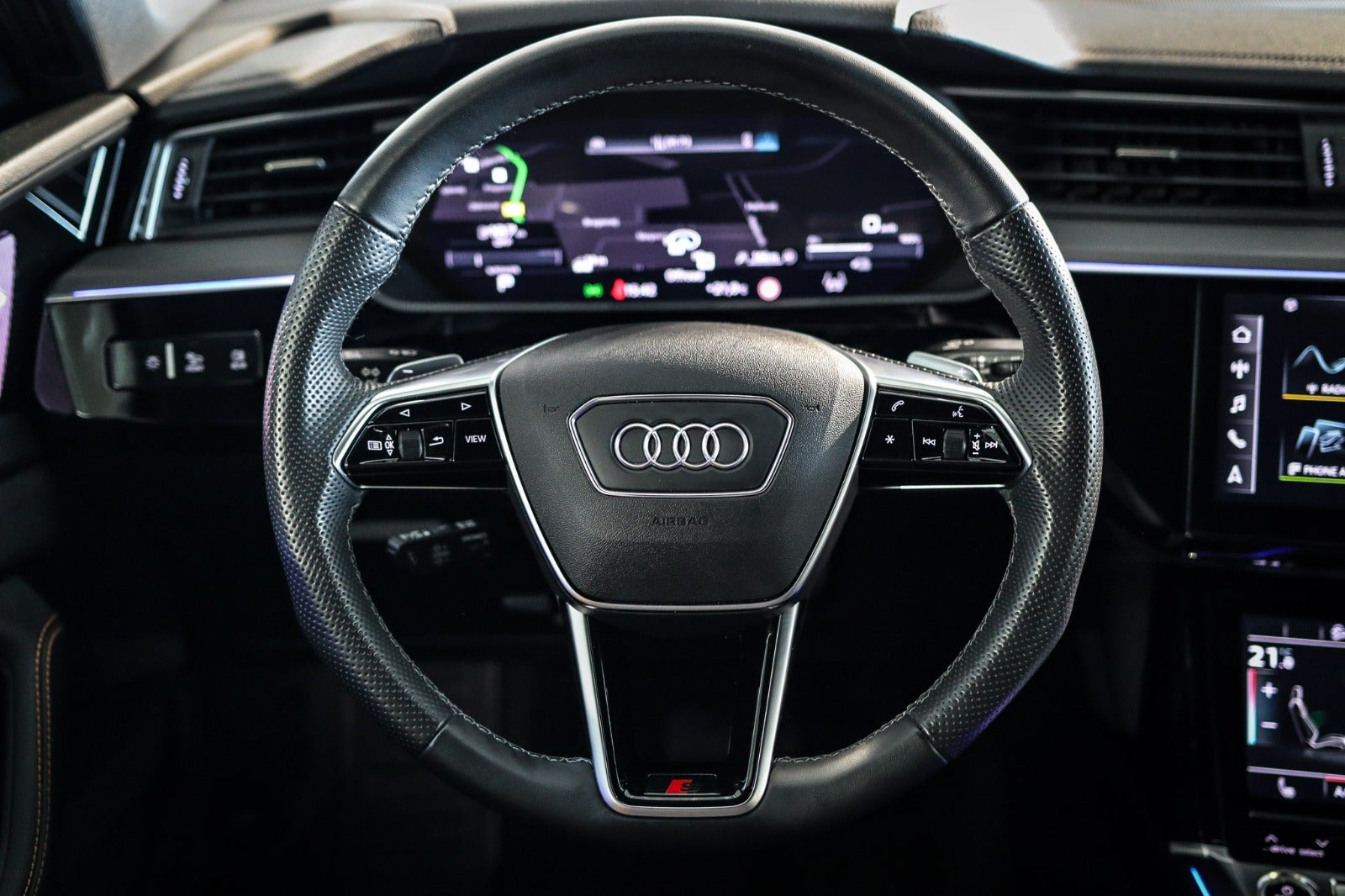 Billede af Audi e-tron 55 S-line Sportback quattro