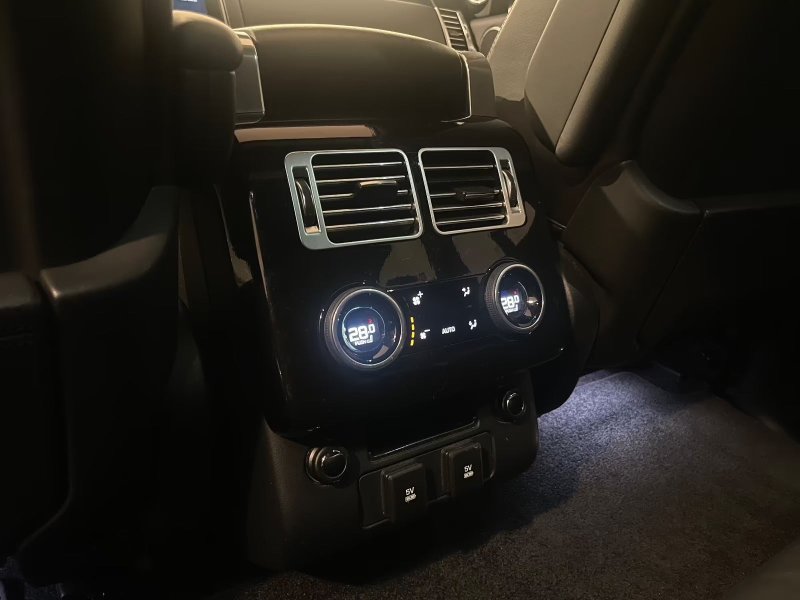 Land Rover – Range Rover