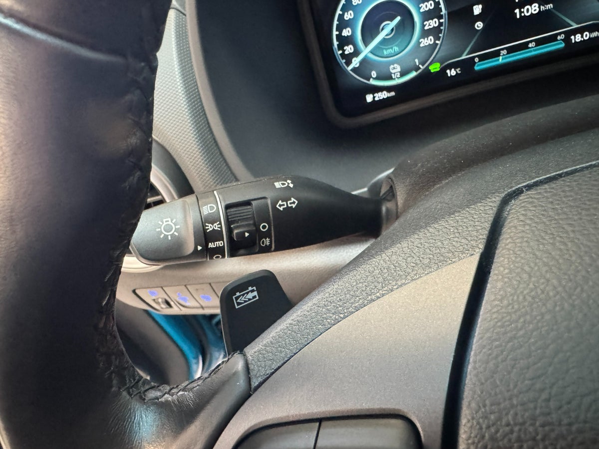 Hyundai Kona EV Select