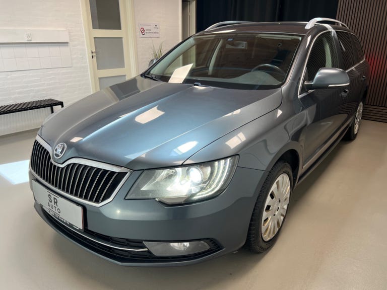 Skoda Superb TDi 170 Elegance Combi