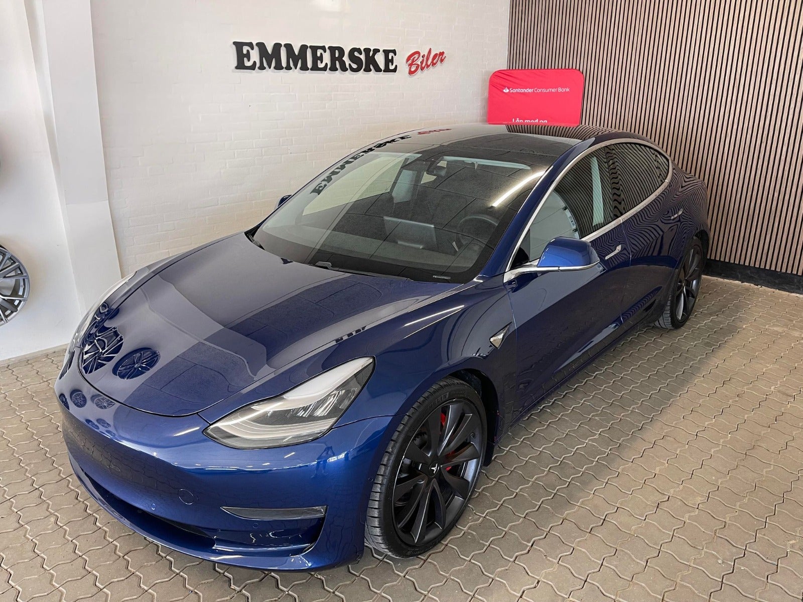 Tesla Model 3 2020