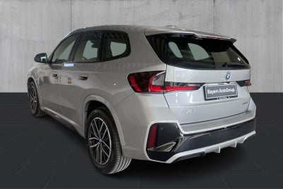 BMW iX1 eDrive20 M-Sport - 2