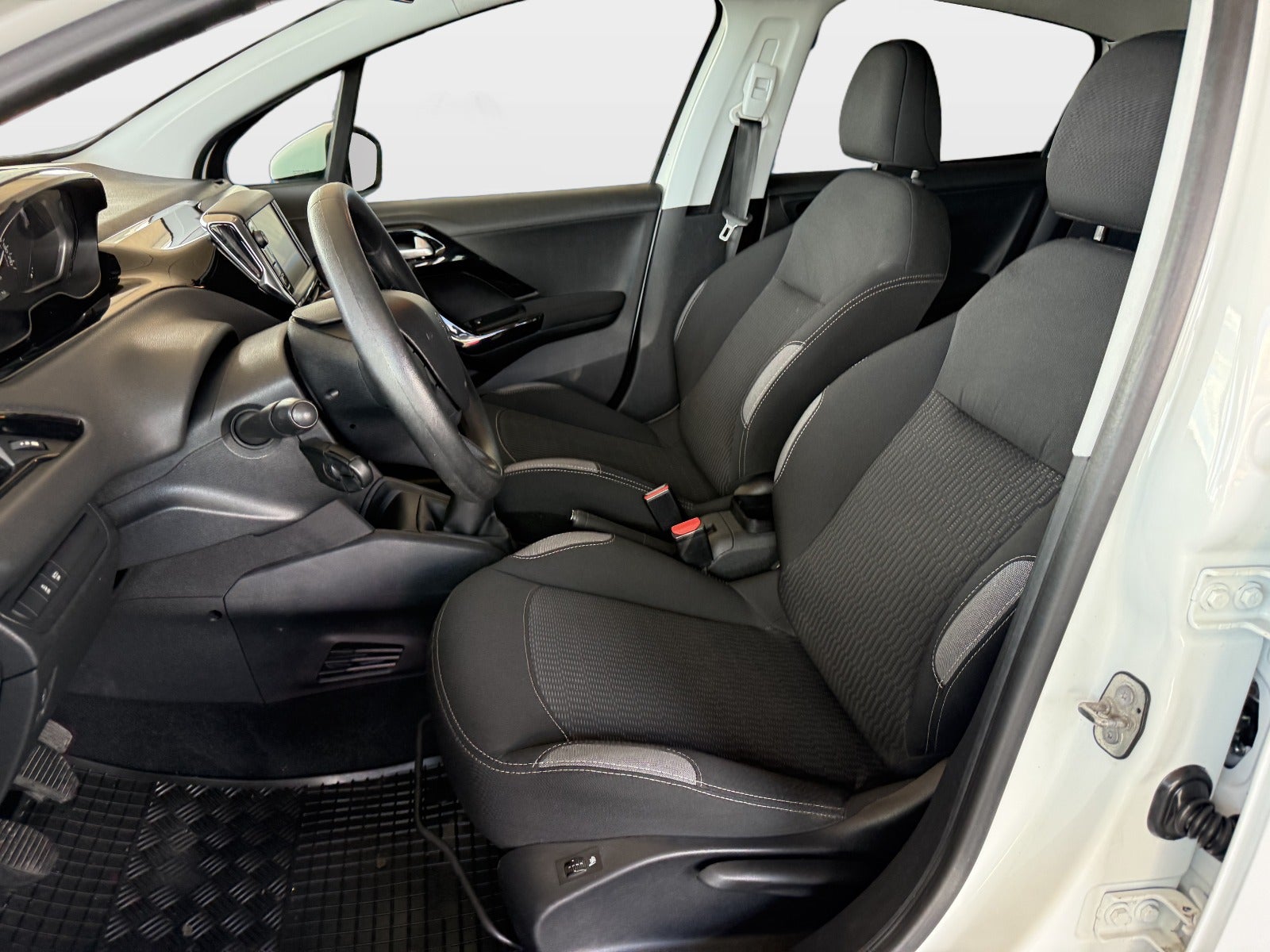 Billede af Peugeot 208 1,6 BlueHDi 100 Active
